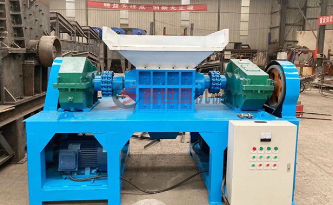 汽車撕(sī)碎機